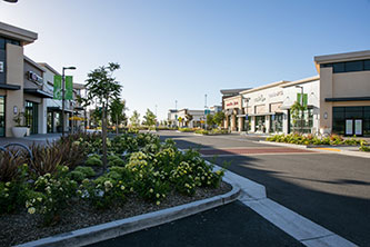 Restaurants and shops at Delta Shores