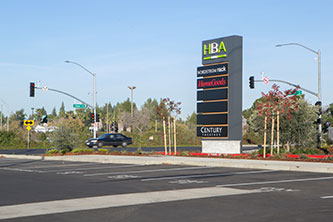 Howe 'Bout Arden Signaled Intersection