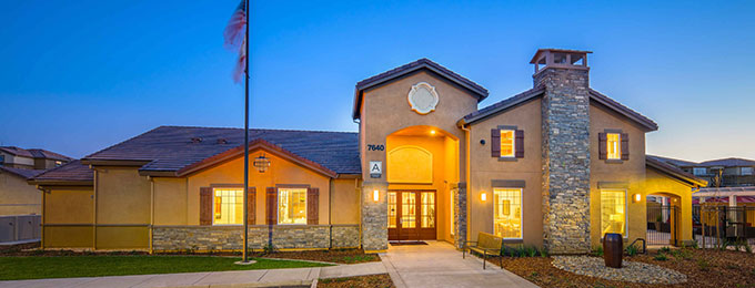 The Landing at College Square Apartment Homes, Sacramento